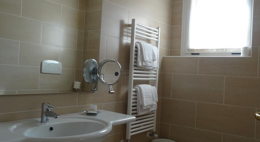 Hotel Roma Cividale del Friuli Стая снимка